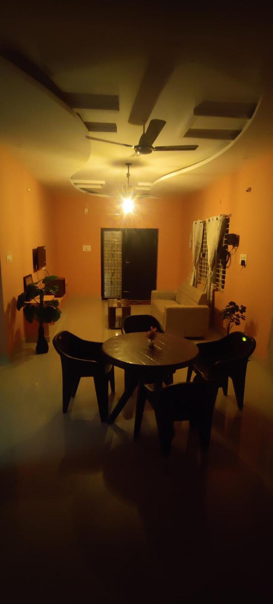 Ruhithahomestay- Ac Rooms-Free Wifi- Android Tv - Near To Alipiri- Door Service 티루파티 외부 사진