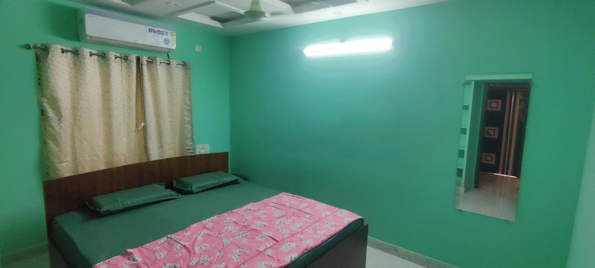 Ruhithahomestay- Ac Rooms-Free Wifi- Android Tv - Near To Alipiri- Door Service 티루파티 외부 사진